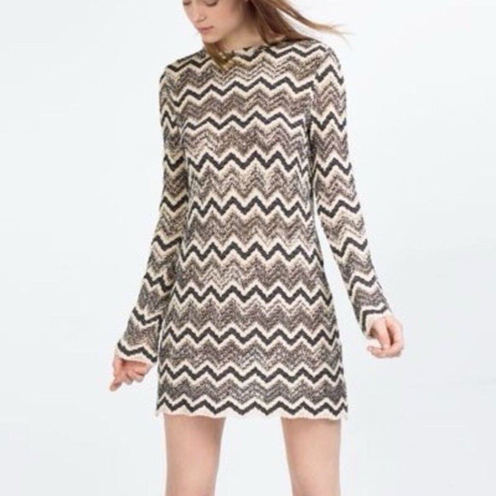 NWT ZARA COLLECTION Crochet Knit Chevron Mini Dress MEDIUM 5643/025/070 PORTUGAL